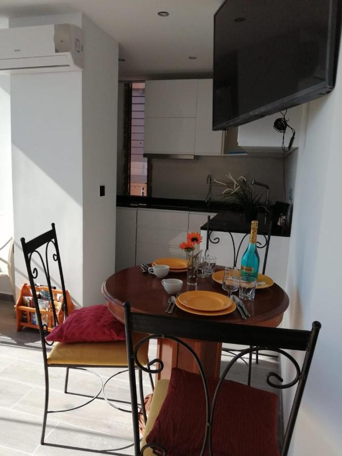 Apartamento Beach First Line Apartment Fuengirola Bagian luar foto